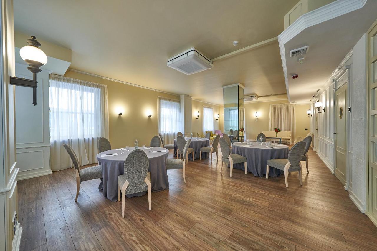 Hotel Astoria Biella Buitenkant foto